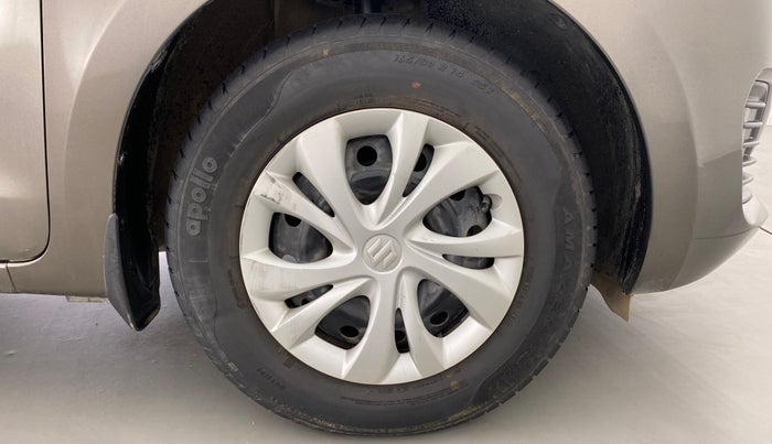 2018 Maruti Swift VXI D, Petrol, Manual, 28,016 km, Right Front Wheel
