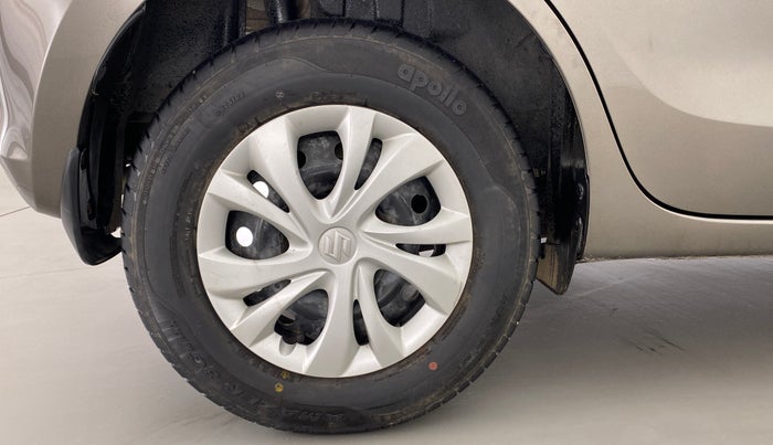 2018 Maruti Swift VXI D, Petrol, Manual, 28,016 km, Right Rear Wheel