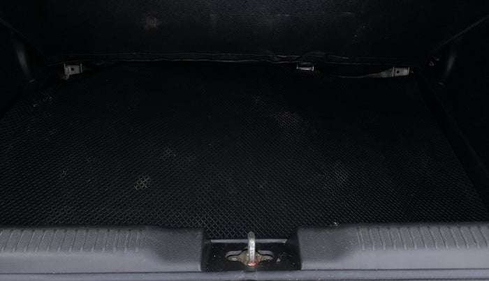 2018 Maruti Swift VXI D, Petrol, Manual, 28,016 km, Boot Inside