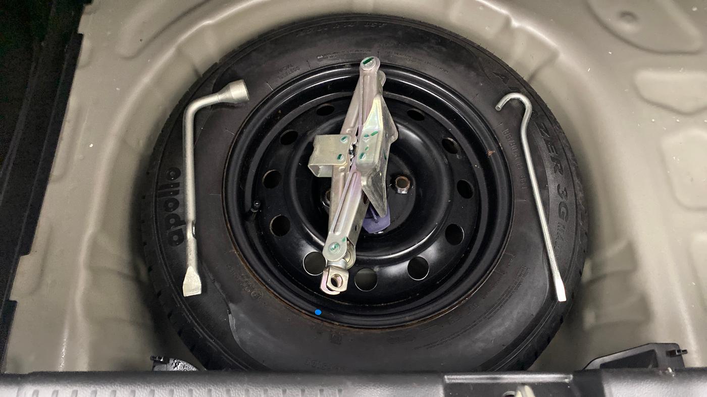 2018 Maruti Swift VXI D, Petrol, Manual, 28,016 km, Spare Tyre