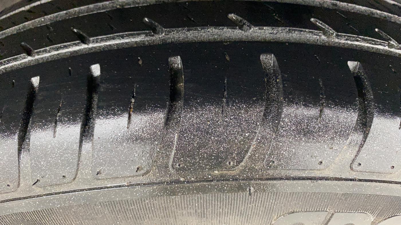 2018 Maruti Dzire LXI, Petrol, Manual, 23,276 km, Left Rear Tyre Tread