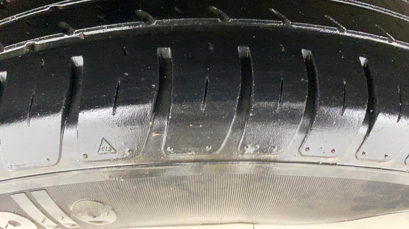 2018 Maruti Dzire LXI, Petrol, Manual, 23,276 km, Right Rear Tyre Tread