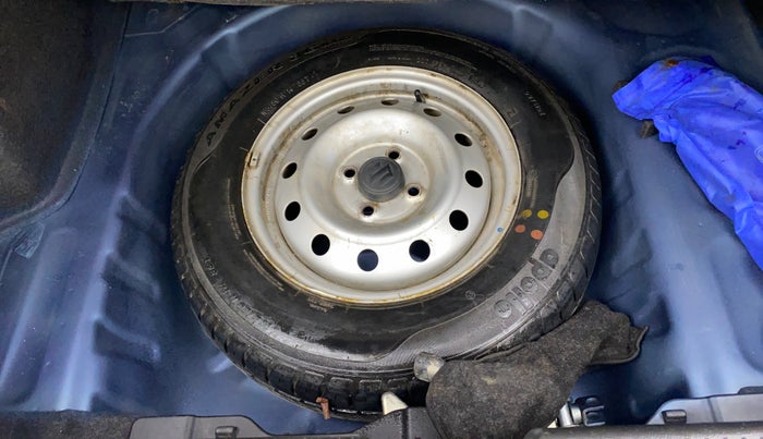 2018 Maruti Dzire LXI, Petrol, Manual, 23,216 km, Spare Tyre