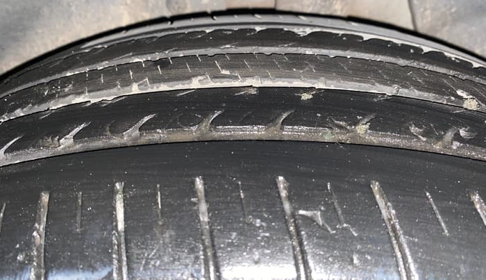 2017 Hyundai Creta SX PLUS 1.6 PETROL, Petrol, Manual, 91,198 km, Left Rear Tyre Tread