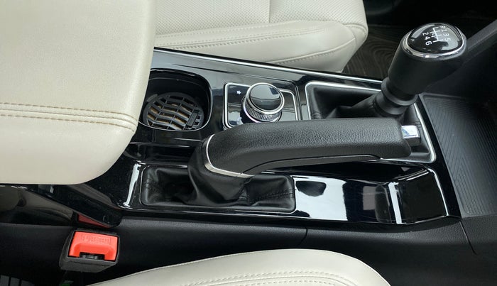 2021 Mahindra XUV700 AX 7 P MT 7 STR, Petrol, Manual, 5,956 km, Gear Lever