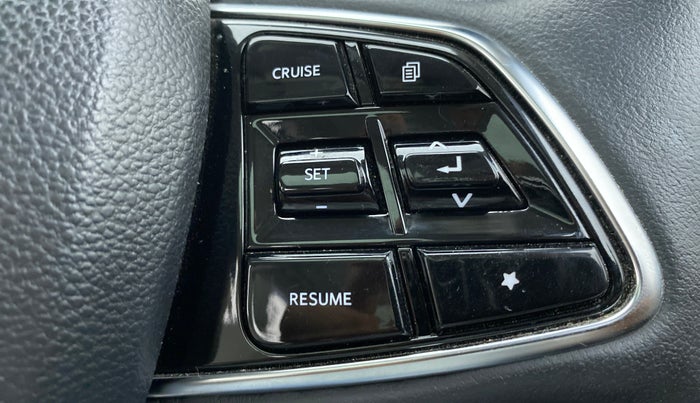 2021 Mahindra XUV700 AX 7 P MT 7 STR, Petrol, Manual, 5,956 km, Adaptive Cruise Control