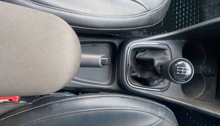 2019 Volkswagen Polo COMFORTLINE 1.0L MPI, Petrol, Manual, 28,203 km, Gear Lever