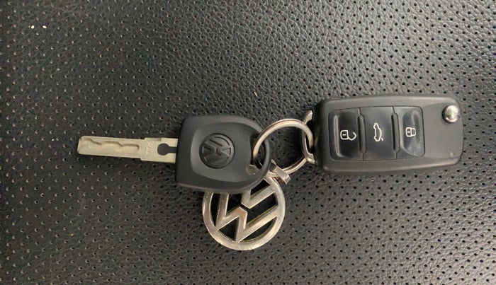 2019 Volkswagen Polo COMFORTLINE 1.0L MPI, Petrol, Manual, 28,203 km, Key Close Up