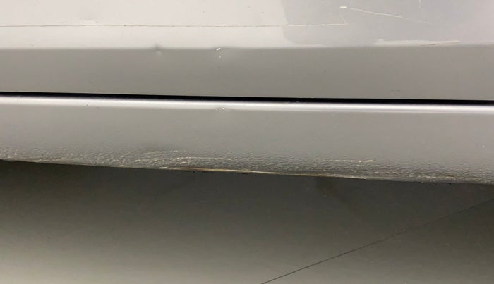 2014 Maruti Swift Dzire ZXI, Petrol, Manual, 93,824 km, Left running board - Slightly dented