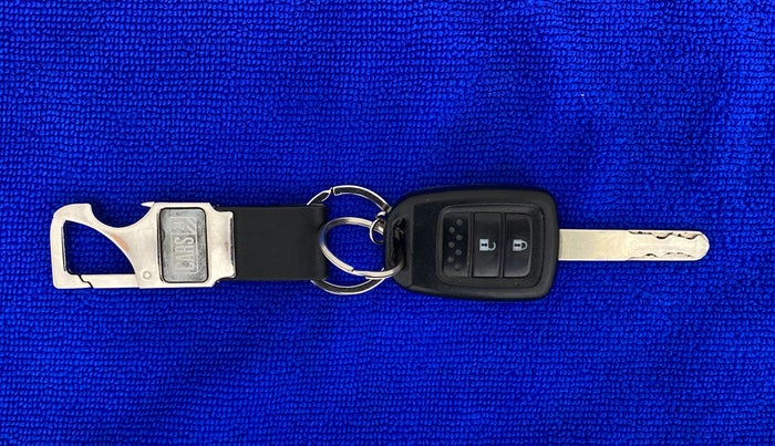 2016 Honda Jazz 1.2 V MT, Petrol, Manual, 16,127 km, Key Close Up