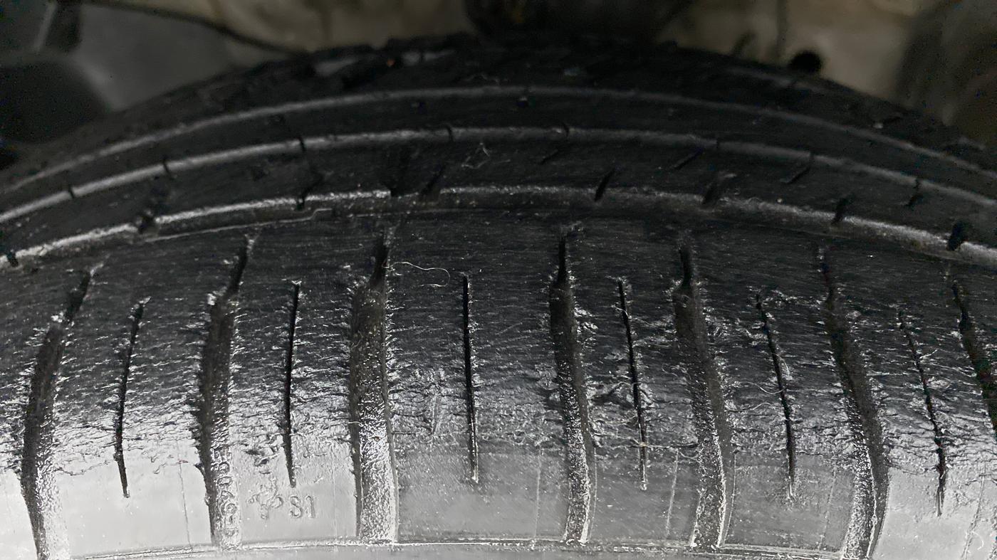 2016 Honda Jazz 1.2 V MT, Petrol, Manual, 16,127 km, Left Front Tyre Tread