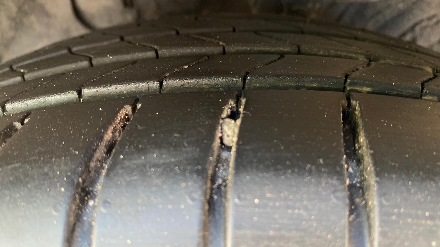 2023 Hyundai Verna SX(O) 1.5 MPI IVT , Petrol, Automatic, 64,606 km, Left Front Tyre Tread