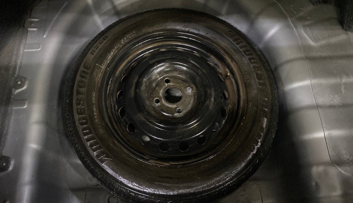 2016 Hyundai Verna 1.4 VTVT, Petrol, Manual, 1,23,771 km, Spare Tyre