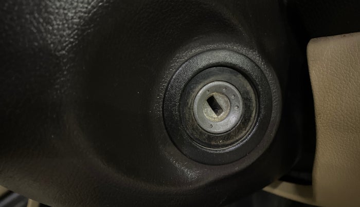 2016 Hyundai Verna 1.4 VTVT, Petrol, Manual, 1,23,771 km, Keyless Start/ Stop Button