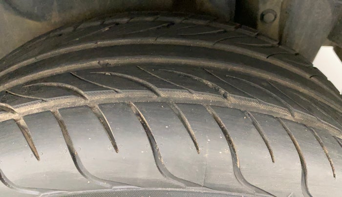 2012 Maruti Swift Dzire VDI, Diesel, Manual, 1,10,904 km, Left Rear Tyre Tread