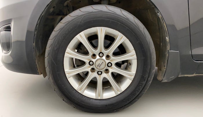 2012 Maruti Swift Dzire VDI, Diesel, Manual, 1,10,904 km, Left Front Wheel