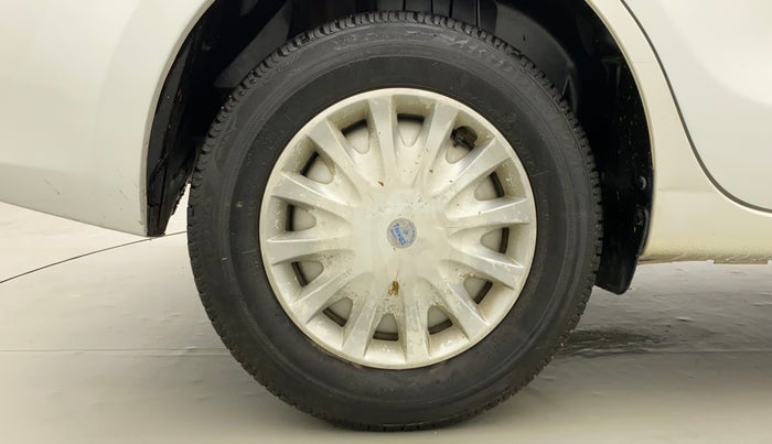 2017 Maruti Dzire LXI, Petrol, Manual, 22,148 km, Right Rear Wheel