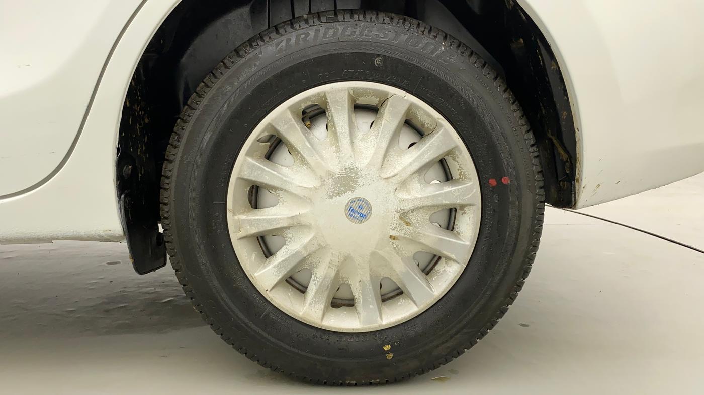 2017 Maruti Dzire LXI, Petrol, Manual, 22,148 km, Left Rear Wheel