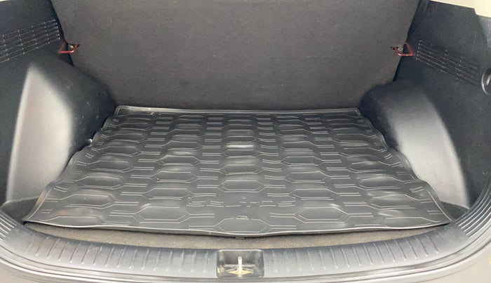 2019 KIA SELTOS HTK 1.5 PETROL, Petrol, Manual, 78,922 km, Boot Inside