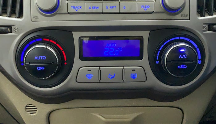 2011 Hyundai i20 MAGNA 1.2 VTVT, CNG, Manual, 59,218 km, Automatic Climate Control