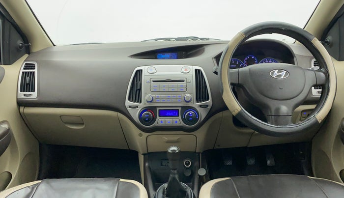 2011 Hyundai i20 MAGNA 1.2 VTVT, CNG, Manual, 59,218 km, Dashboard