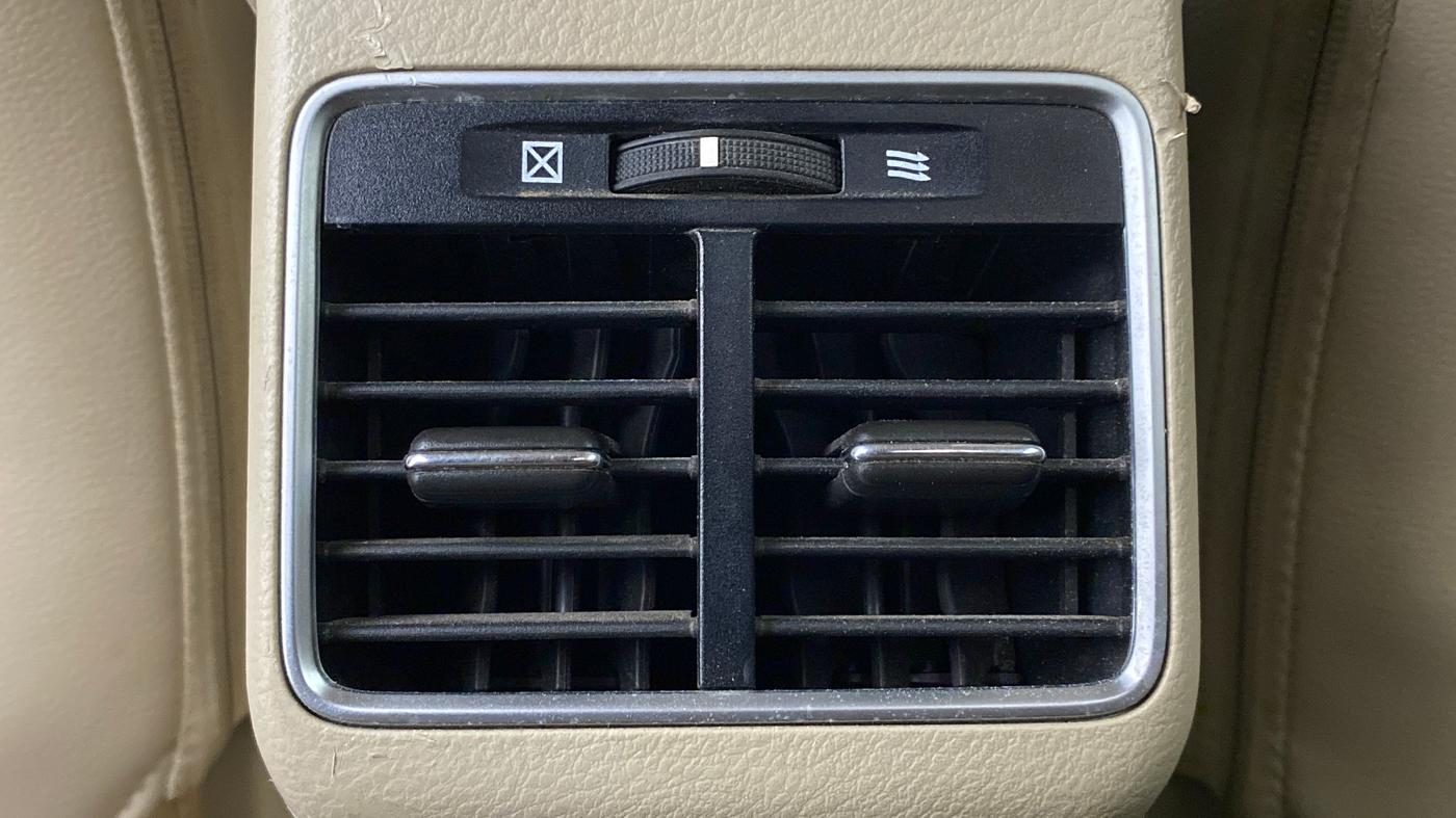 2019 Maruti Ciaz ALPHA 1.5 MT VTVT SHVS, Petrol, Manual, 39,980 km, Rear AC Vents