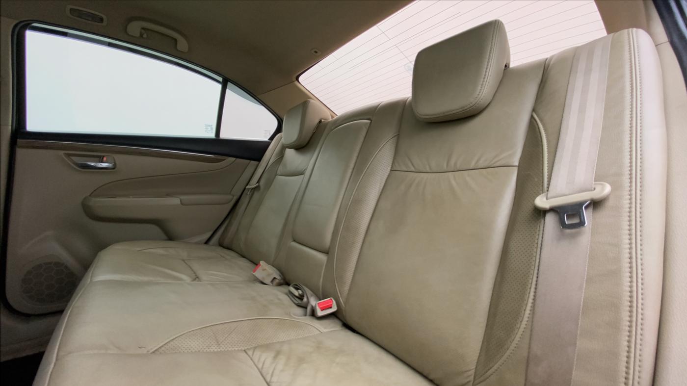2019 Maruti Ciaz ALPHA 1.5 MT VTVT SHVS, Petrol, Manual, 39,980 km, Right Side Rear Door Cabin