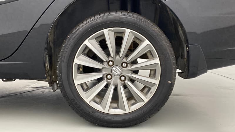 2019 Maruti Ciaz ALPHA 1.5 MT VTVT SHVS, Petrol, Manual, 39,980 km, Left Rear Wheel