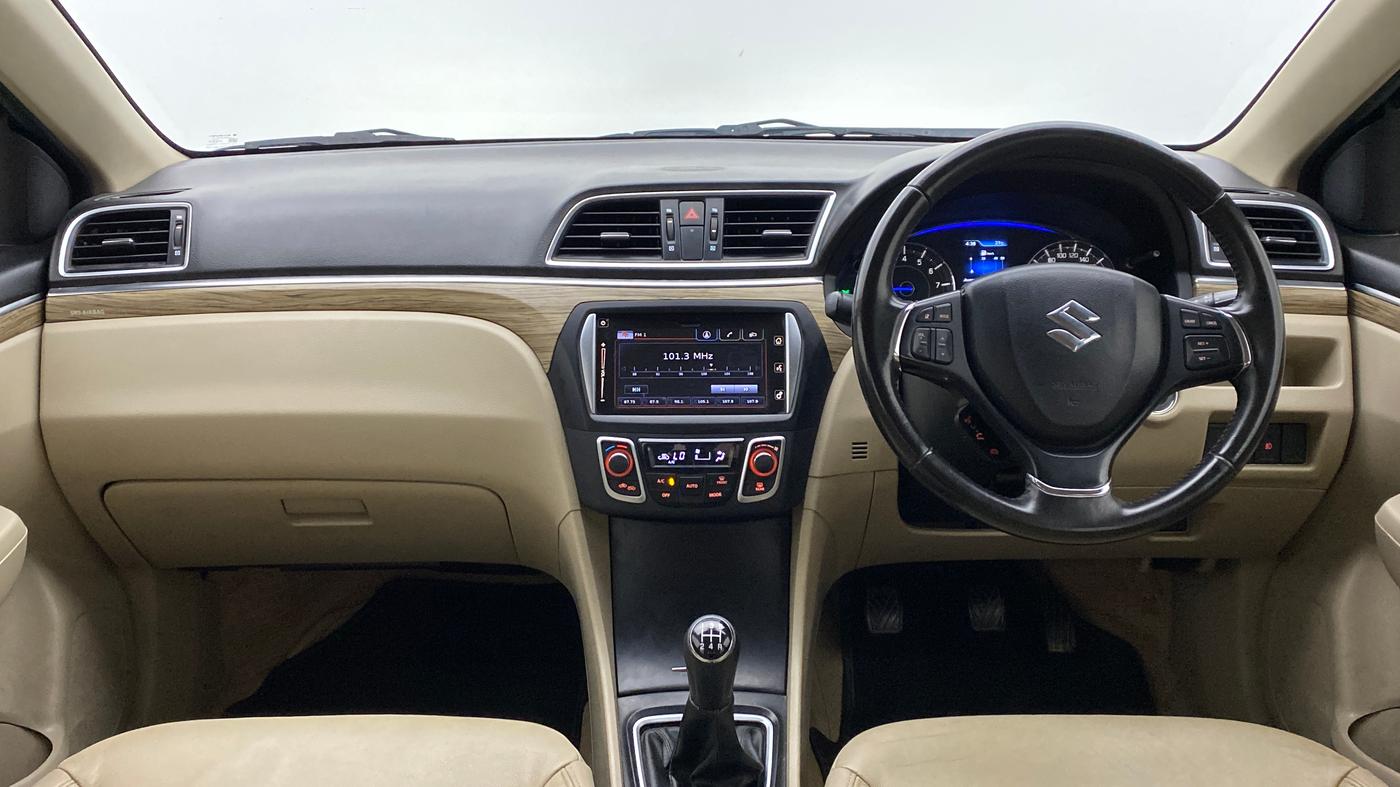 2019 Maruti Ciaz ALPHA 1.5 MT VTVT SHVS, Petrol, Manual, 39,980 km, Dashboard