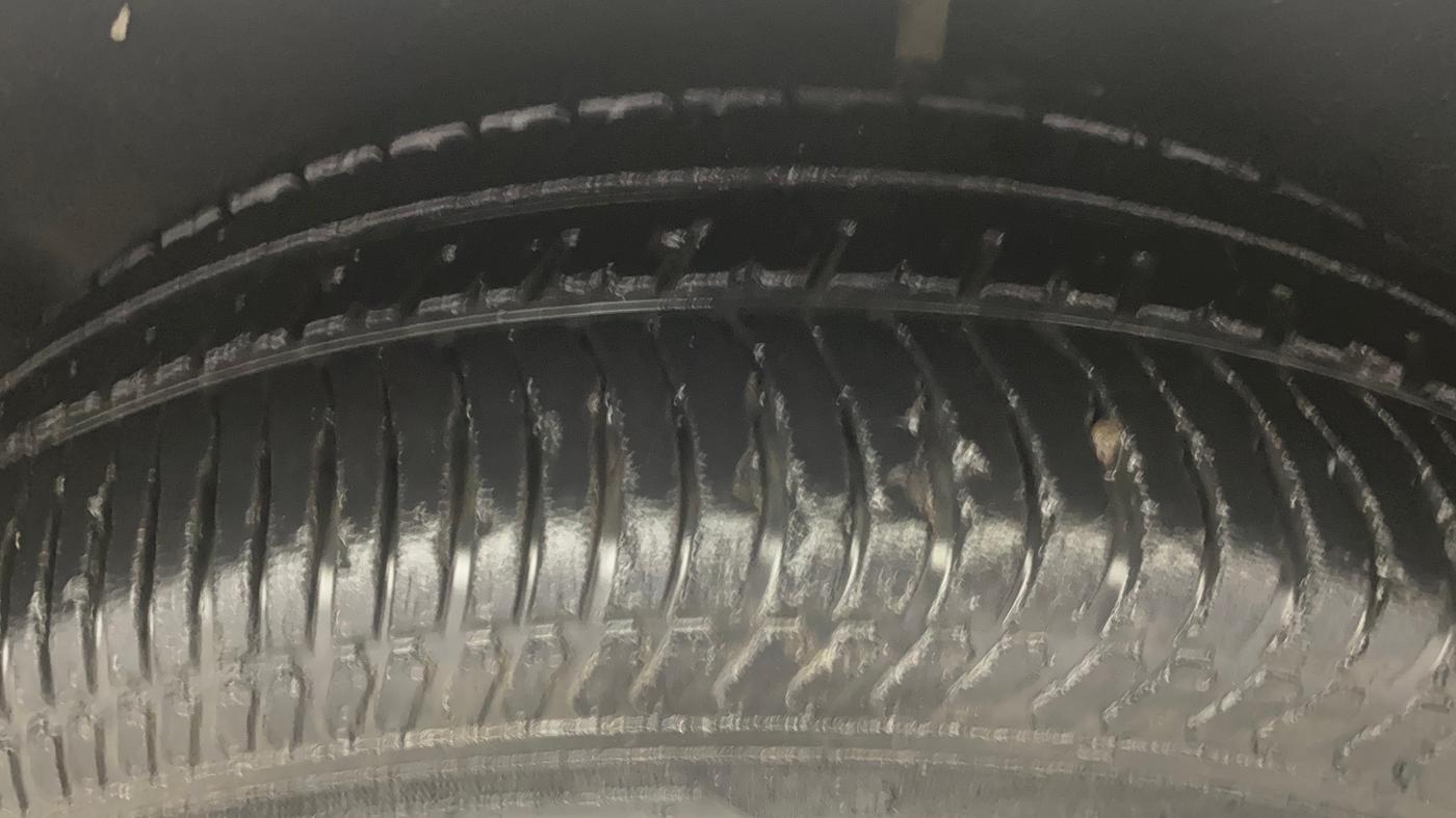 2016 Ford Ecosport TITANIUM 1.5L DIESEL, Diesel, Manual, 1,46,228 km, Left Rear Tyre Tread