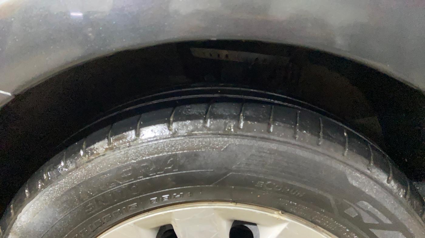 2017 Volkswagen Ameo COMFORTLINE 1.2L, CNG, Manual, 58,679 km, Left Front Tyre Tread