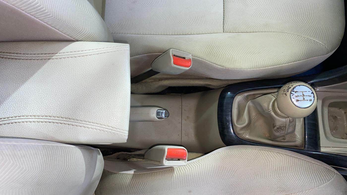 2016 Maruti Ertiga VDI SHVS, Diesel, Manual, 80,219 km, Gear Lever