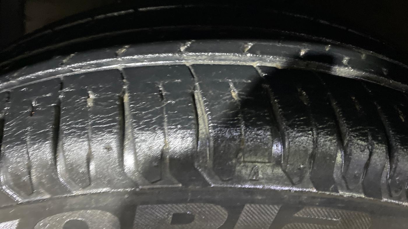 2016 Maruti Ertiga VDI SHVS, Diesel, Manual, 80,219 km, Left Front Tyre Tread