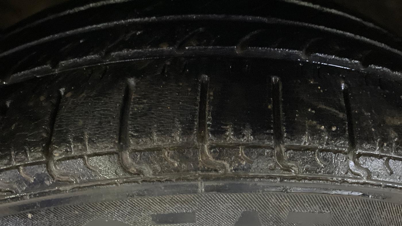 2016 Maruti Ertiga VDI SHVS, Diesel, Manual, 80,219 km, Right Rear Tyre Tread