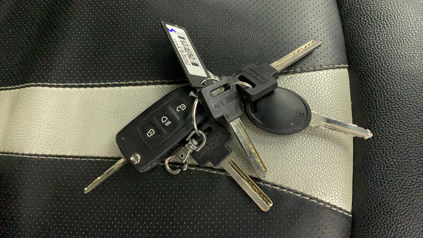 2018 Tata TIGOR XT PETROL, Petrol, Manual, 31,547 km, Key Close Up