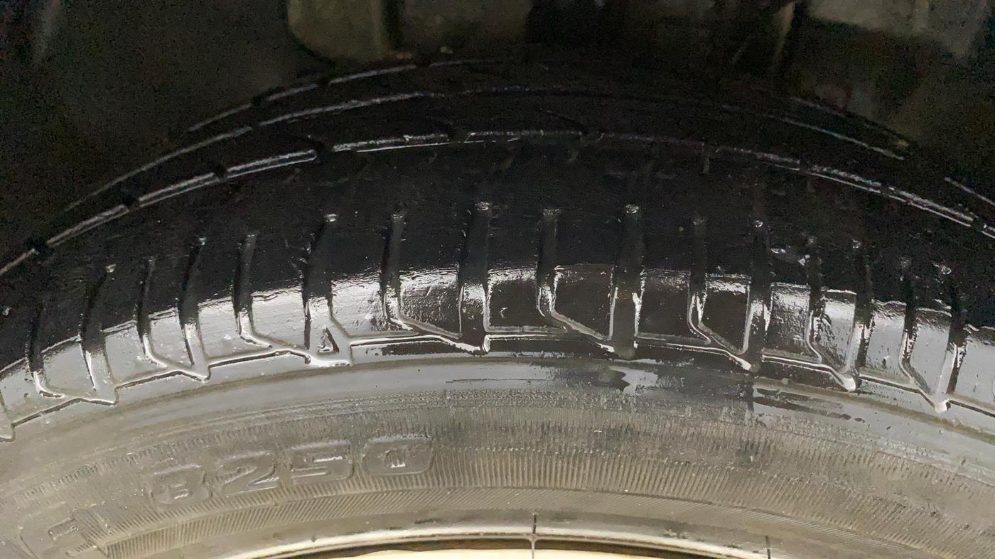 2018 Tata TIGOR XT PETROL, Petrol, Manual, 31,547 km, Right Front Tyre Tread
