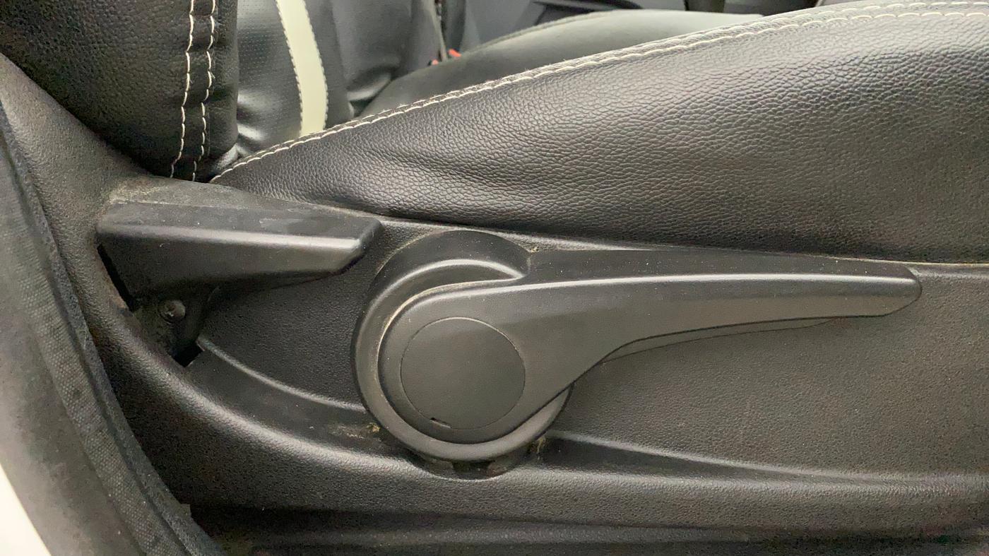2018 Tata TIGOR XT PETROL, Petrol, Manual, 31,547 km, Driver Side Adjustment Panel