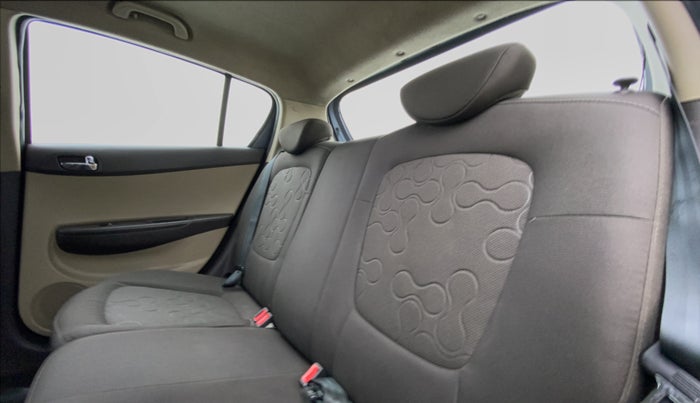 2011 Hyundai i20 ASTA 1.2, Petrol, Manual, 58,055 km, Right Side Rear Door Cabin