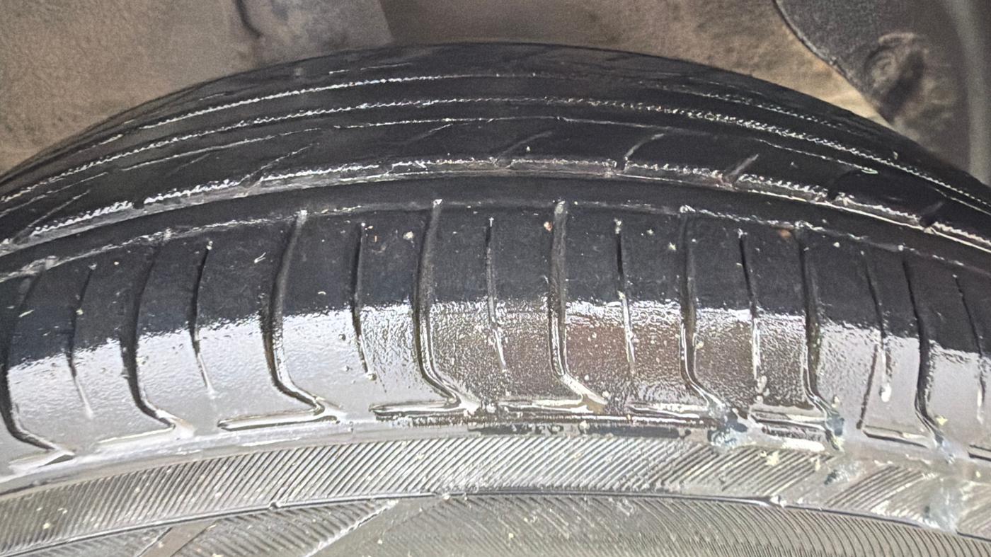 2017 Hyundai Grand i10 SPORTZ (O) 1.2 KAPPA VTVT, Petrol, Manual, 77,928 km, Right Front Tyre Tread