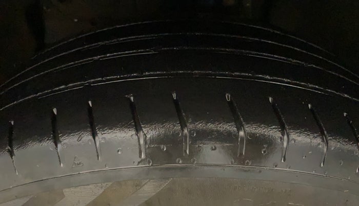 2019 Nissan Kicks XL 1.5, Petrol, Manual, 74,606 km, Left Front Tyre Tread