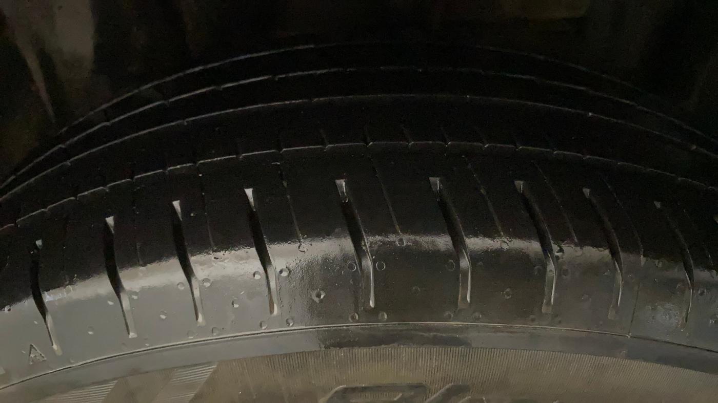 2019 Nissan Kicks XL 1.5, Petrol, Manual, 74,700 km, Left Rear Tyre Tread