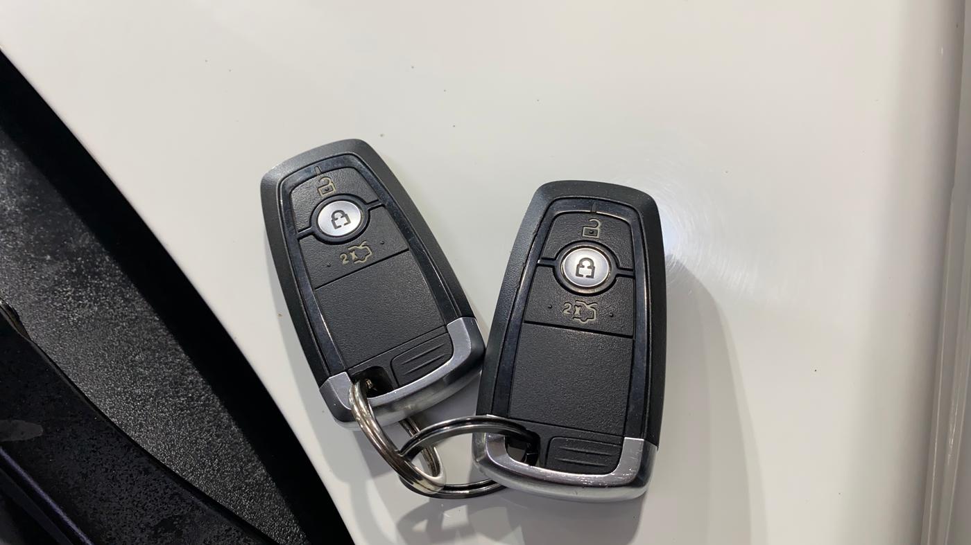 2021 Ford FREESTYLE FLAIR EDITION 1.2 PETROL, Petrol, Manual, 1,13,920 km, Key Close Up