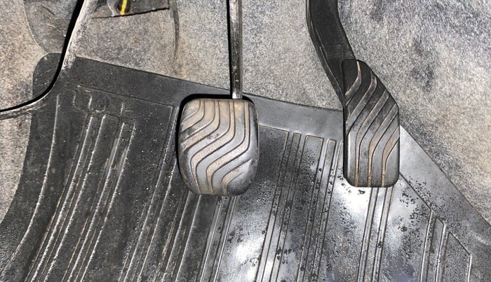 2018 Renault Kwid RXT 1.0 AMT (O), Petrol, Automatic, 9,917 km, Pedals