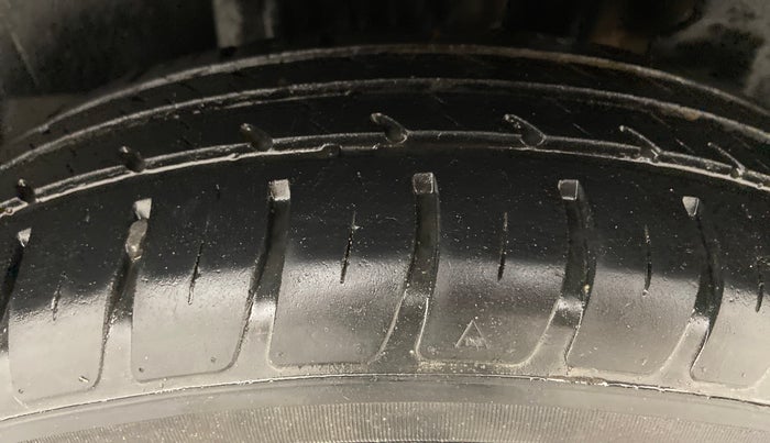 2019 Maruti Swift LXI, Petrol, Manual, 18,904 km, Left Rear Tyre Tread