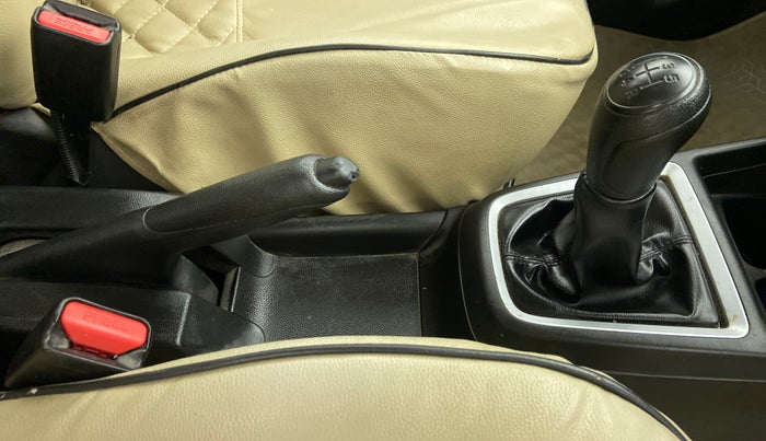 2019 Maruti Swift LXI, Petrol, Manual, 18,904 km, Gear Lever