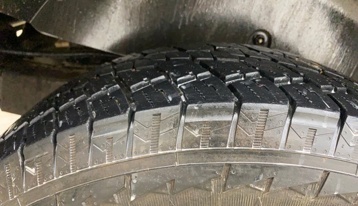 2023 Mahindra Thar LX D HT 2WD MT, Diesel, Manual, 43,367 km, Right Rear Tyre Tread