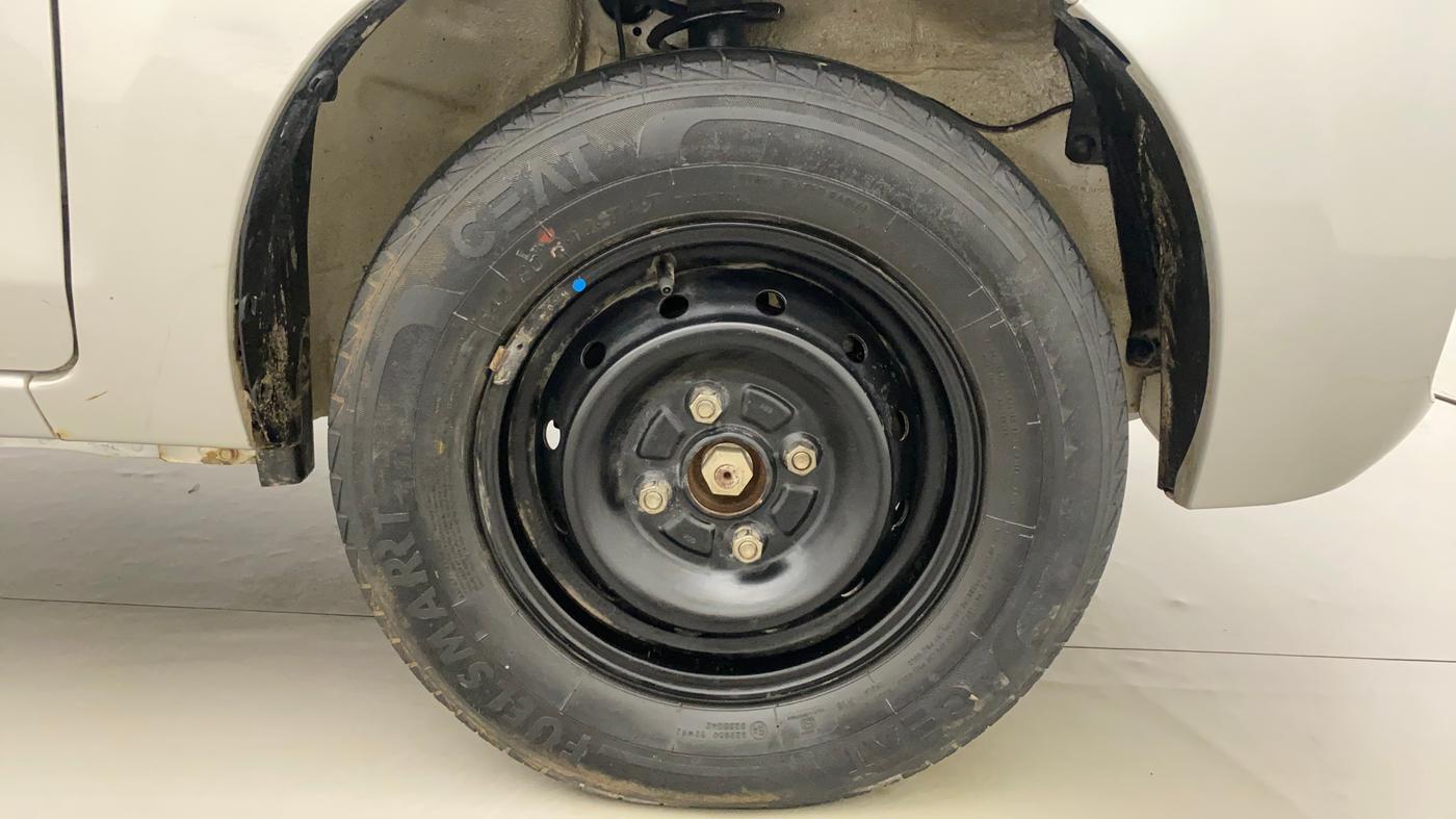 2020 Maruti Alto LXI O, Petrol, Manual, 45,273 km, Right Front Wheel