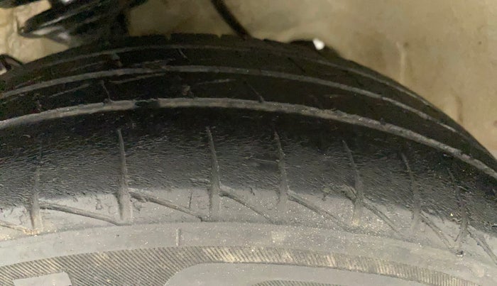 2020 Maruti Alto LXI O, Petrol, Manual, 45,273 km, Left Front Tyre Tread