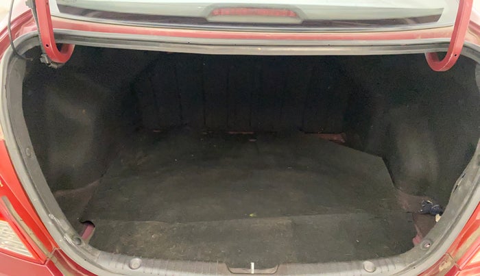 2014 Hyundai Verna FLUIDIC 1.6 VTVT SX, Petrol, Manual, 58,751 km, Boot Inside