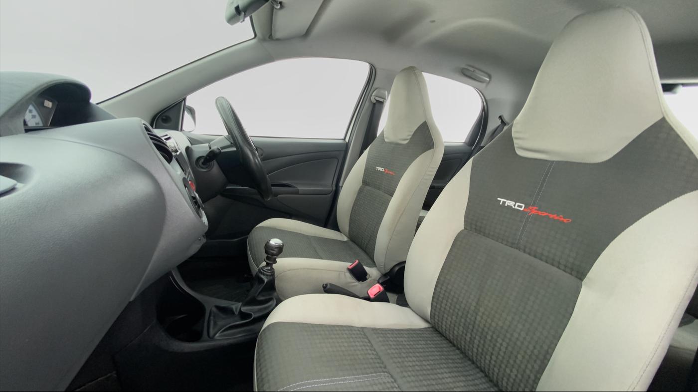 2012 Toyota Etios Liva TRD SPORTIVO DIESEL, Diesel, Manual, 30,513 km, Right Side Front Door Cabin